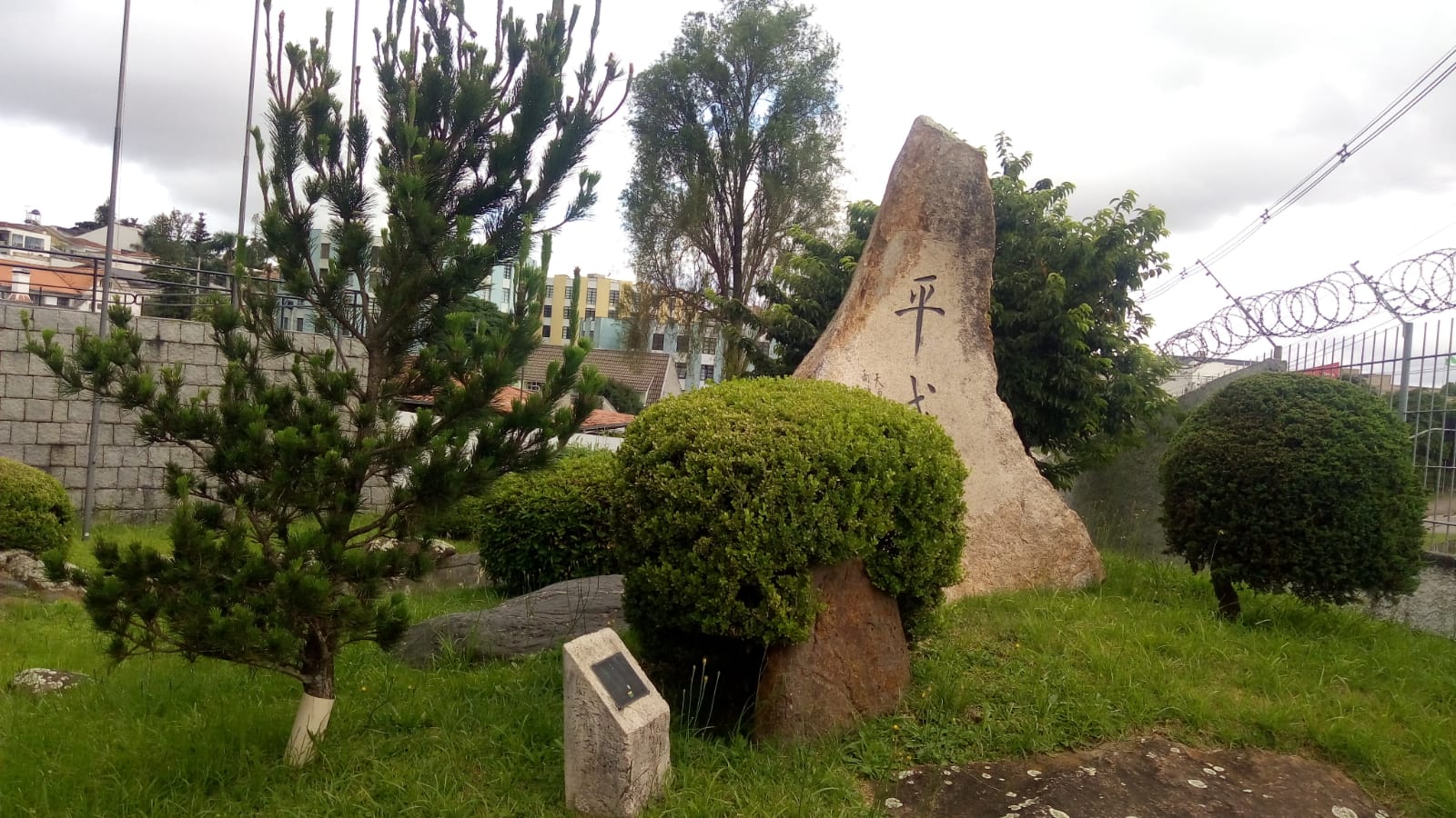 Korumatsu presta homenagem ao fundador da CCIBJ-PR